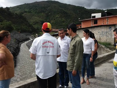 MeridaSomos's tweet photo. .@INMIVI iniciará obras civiles para mejorar cauce del río en la entrada de Canaguá .@MppObras  .@JEHYSONGUZMAN https://t.co/qFsgCUCajc