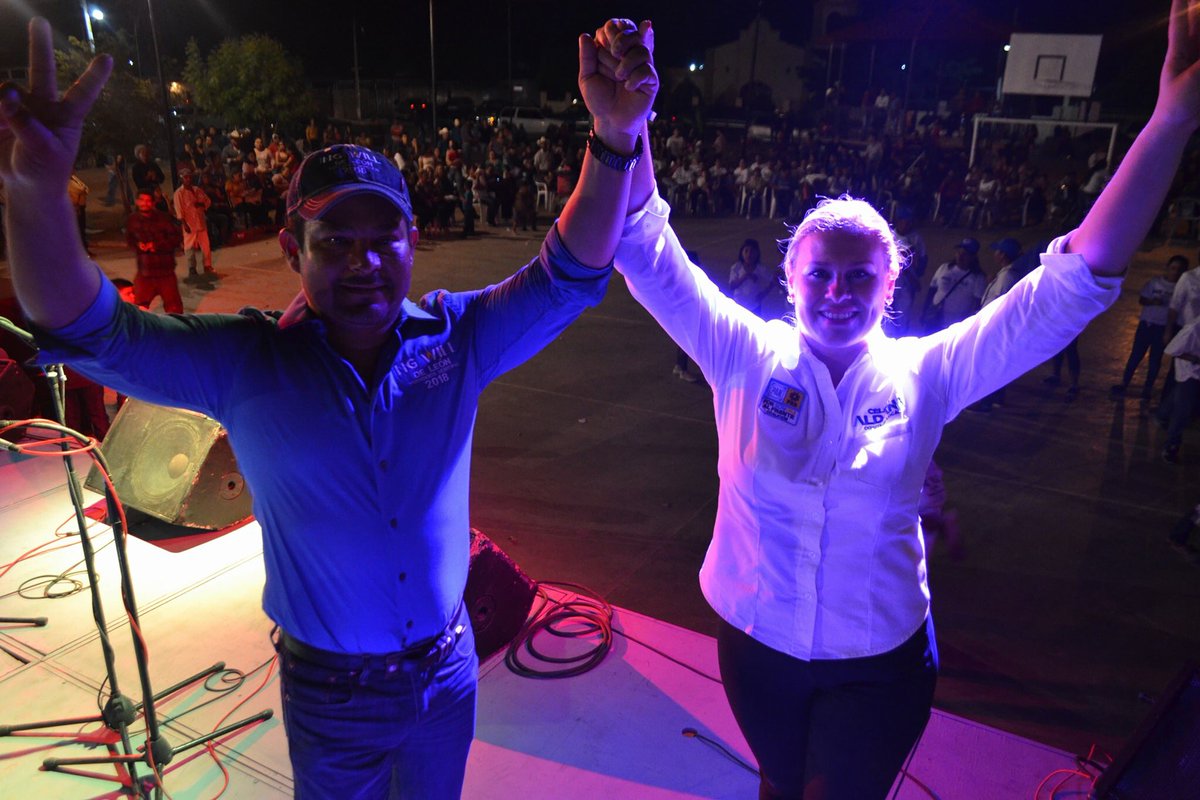 celyaldana's tweet photo. Agradecemos la invitación a gran reunión y encuentro ciudadano, en San Miguel de Horcasitas de nuestro amigo Ing. Will De León,  en la comunidad de Pesqueira, vamos juntos por el triunfo este primero de julio. #VotaXCelinaAldana #QueSubaPesqueira #QueSubaEl18 https://t.co/hvHDtLMFkn