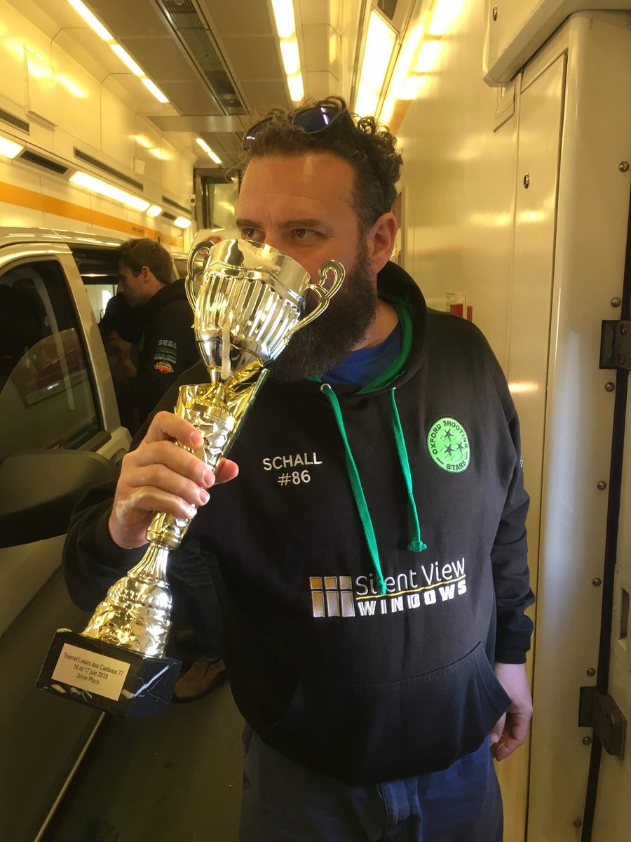 Swissyellow 🇨🇭🟨🏒🐂🕹️ tweet media