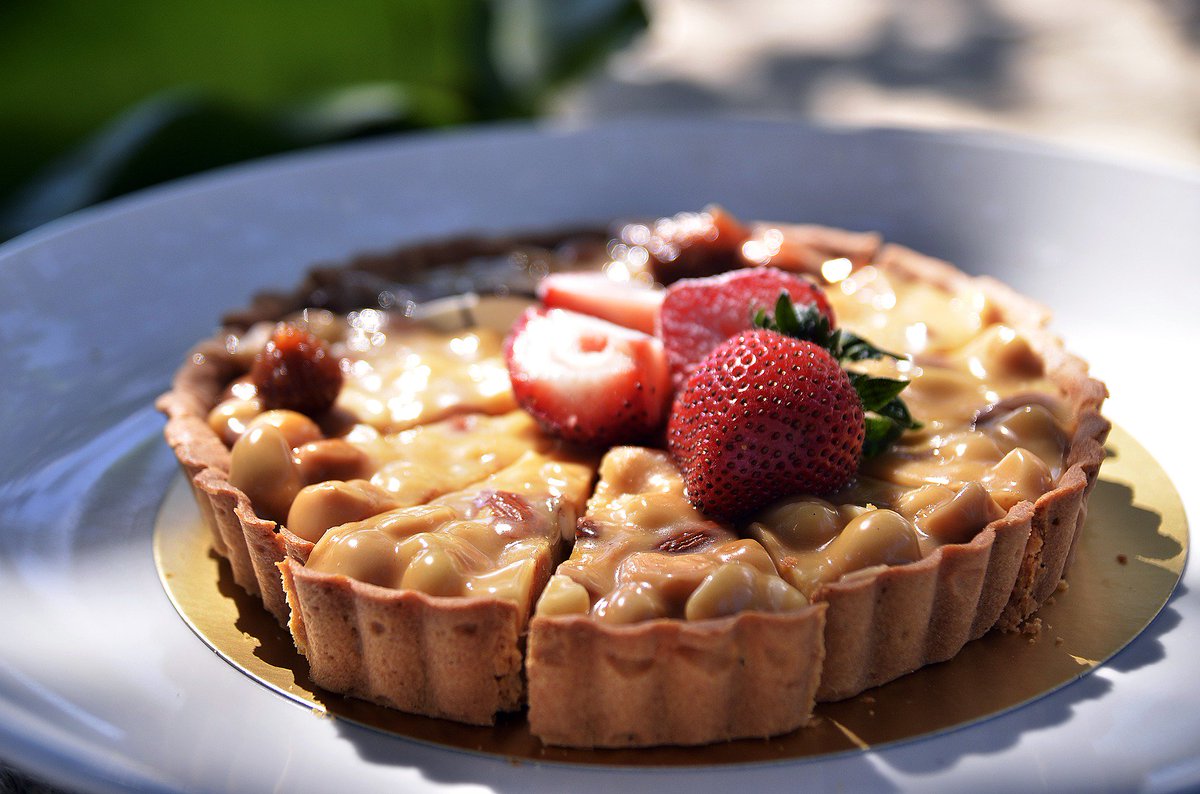WellBlueprint's tweet photo. We must have a pie. Stress cannot exist in the presence of a pie. ~David Mamet #quoteoftheday #drmaiysha https://t.co/U5wdDYj2g3