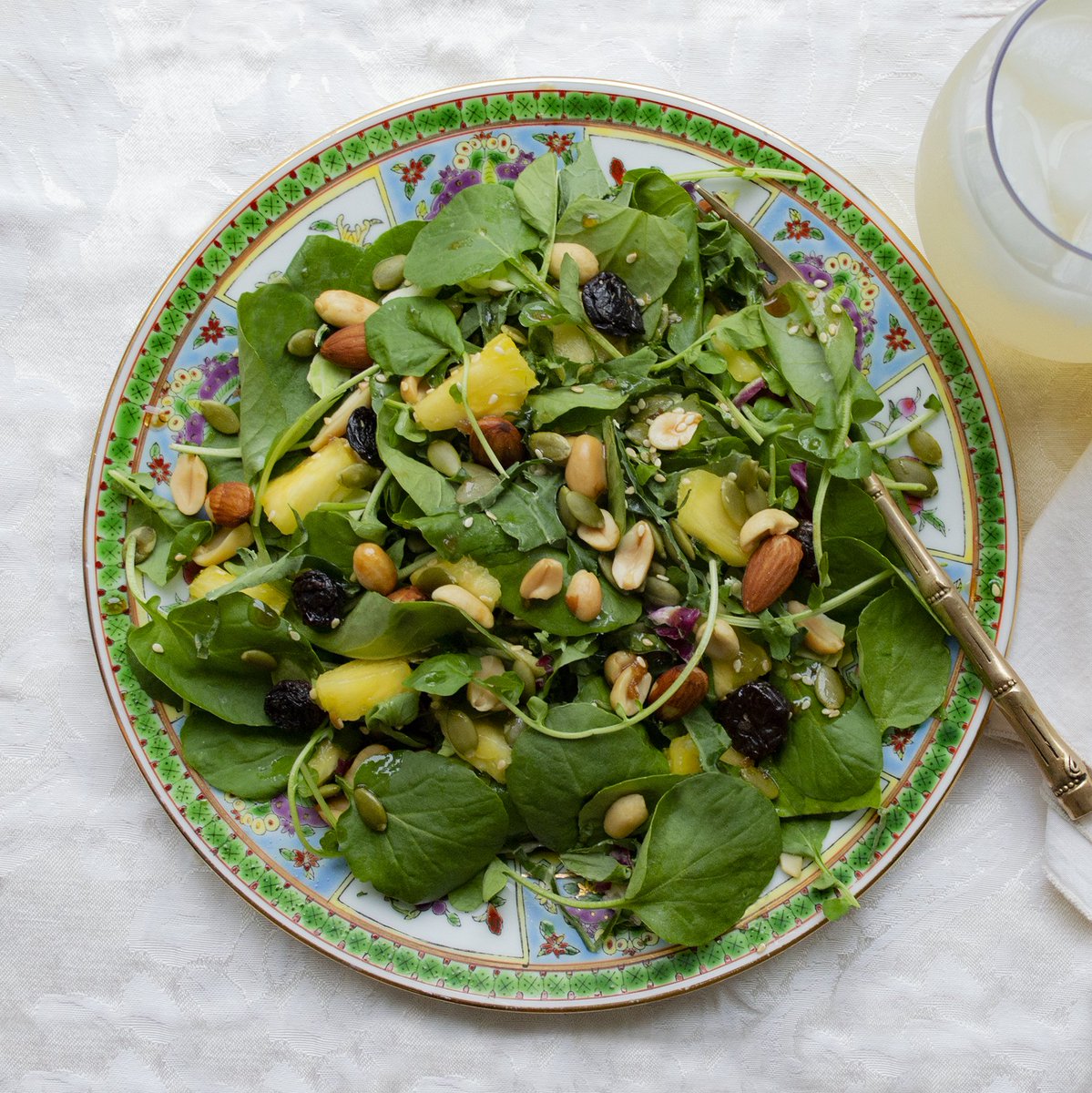 PowerupSnacks's tweet photo. Try this simple maple #sesamesalad for lunch today and feel your work worries wash away. Even better β add #ProteinPackedMix to get rid of that midday mind-wandering. #recipeshare https://t.co/x90u2JtgSX