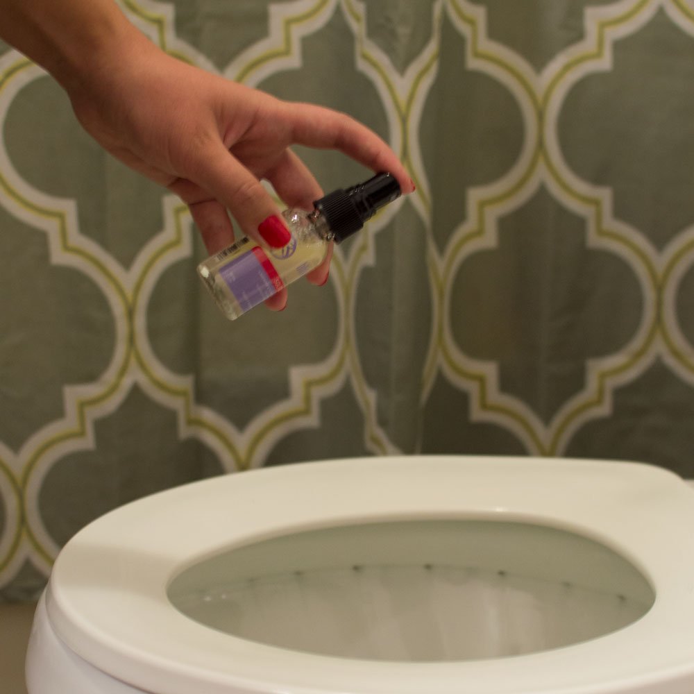 blumsilife's tweet photo. 5 Stars - I told my boss how great it worked
"I told my boss how great it worked and we now have it in our office bathroom too!" - ck62, Verified Review

#MoodMindBody #EssentialOil #PottySpray #ToiletDeodorizer https://t.co/pI6BRAkfdq