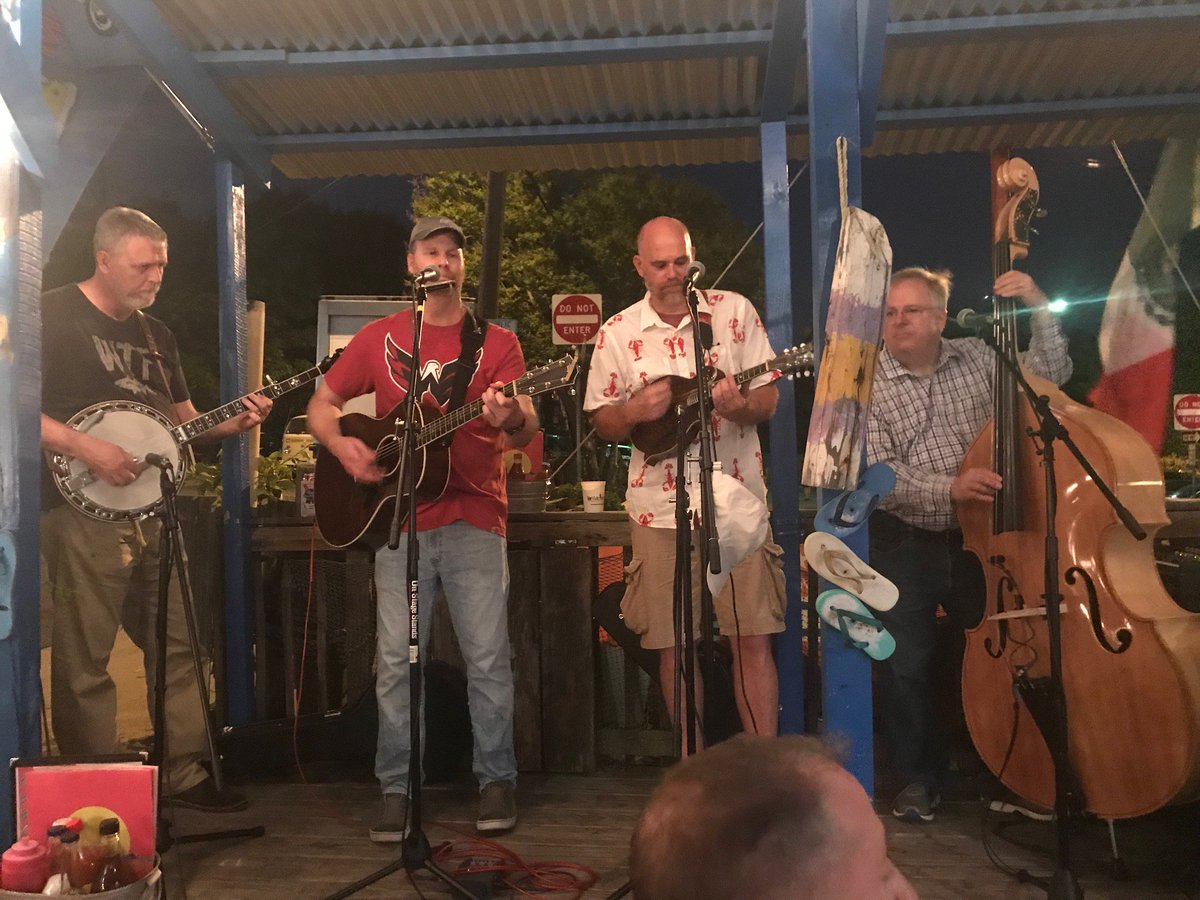 WilbursRedempt1's tweet photo. This is what it looks like when you're trying to play guitar and watch Caps playoff hockey at the same time. A photo from our show at Clare and Don's during the Eastern Conference finals. #ALLCAPS https://t.co/jr6chX5Vrg