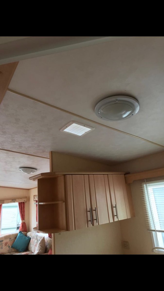 MEcaravanrepair's tweet photo. Ceiling board and skylight replacement today on @LyonsParks repairing an @ABIHolidayHomes #StaticCaravanRepair #StaticCaravanRepairNorthWales #northwales #Prestatyn #CaravanRepair #Marsh-EvansCaravans https://t.co/2Lsi19XdW8