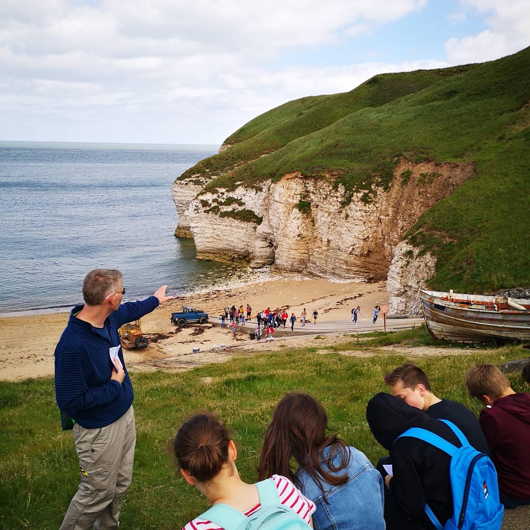 Tranby_school's tweet photo. The weather was wonderful today for the Year 8 geography trip to Flamborough. The pupils behaviour was impeccable ##HCSyear8 https://t.co/cVjCI3oyaX