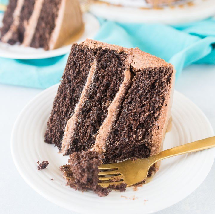 ibkblog's tweet photo. I bet you could use some chocolate right about now. This Milky Way cake would definitely hit the spot! #chocolate #cake https://t.co/yRAg5G5cBj https://t.co/gDC5rltrek