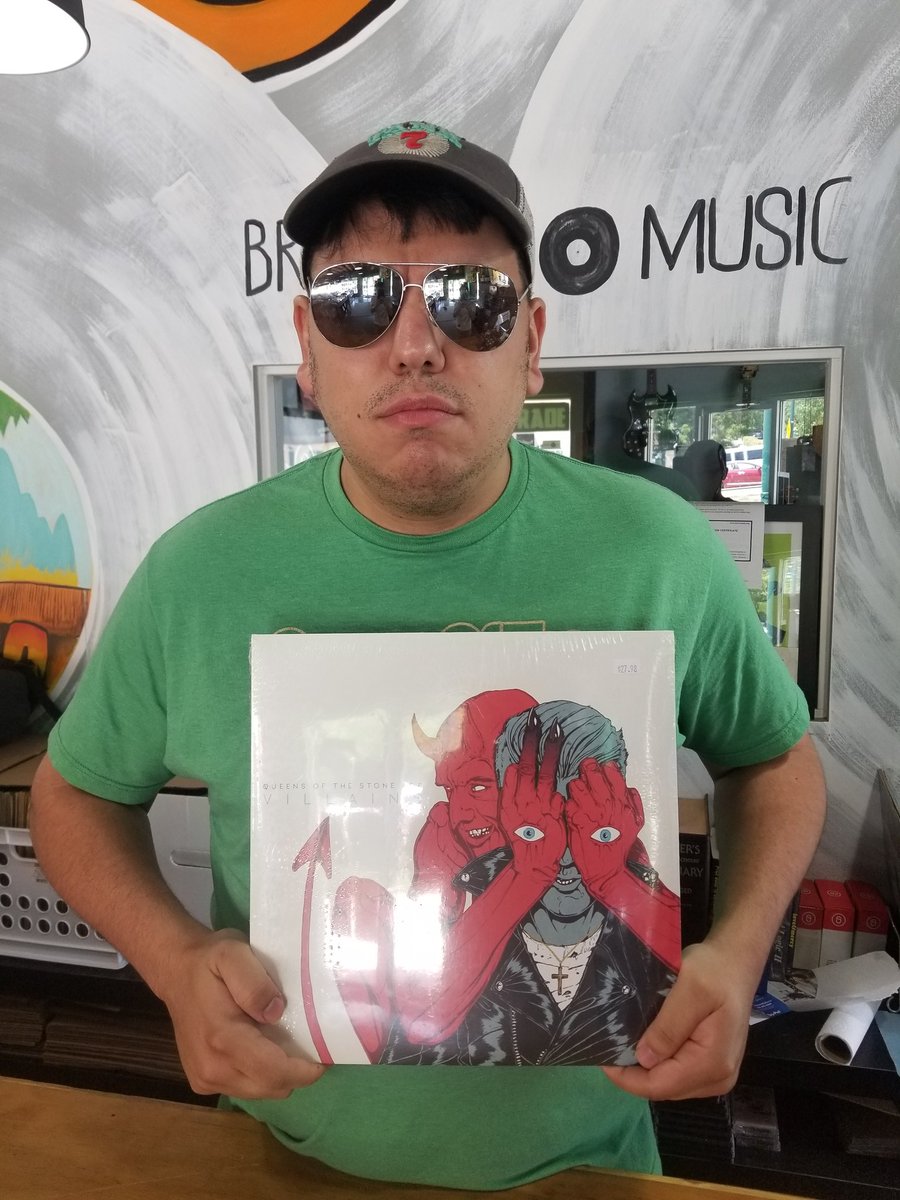 Joel311Bandit's tweet photo. IT'S HOT AS HELL OUT!!!🔥🔥 Even the Devil would need some AC today but perfect enough for some #Villains @qotsa That can only mean one thing. I'm workin up here @BrothersMusicKC Music allllllllllll day we close at 8. We got the AC and tunes goin @PennyClevenger #NotANarc https://t.co/fV2CpXGV5l