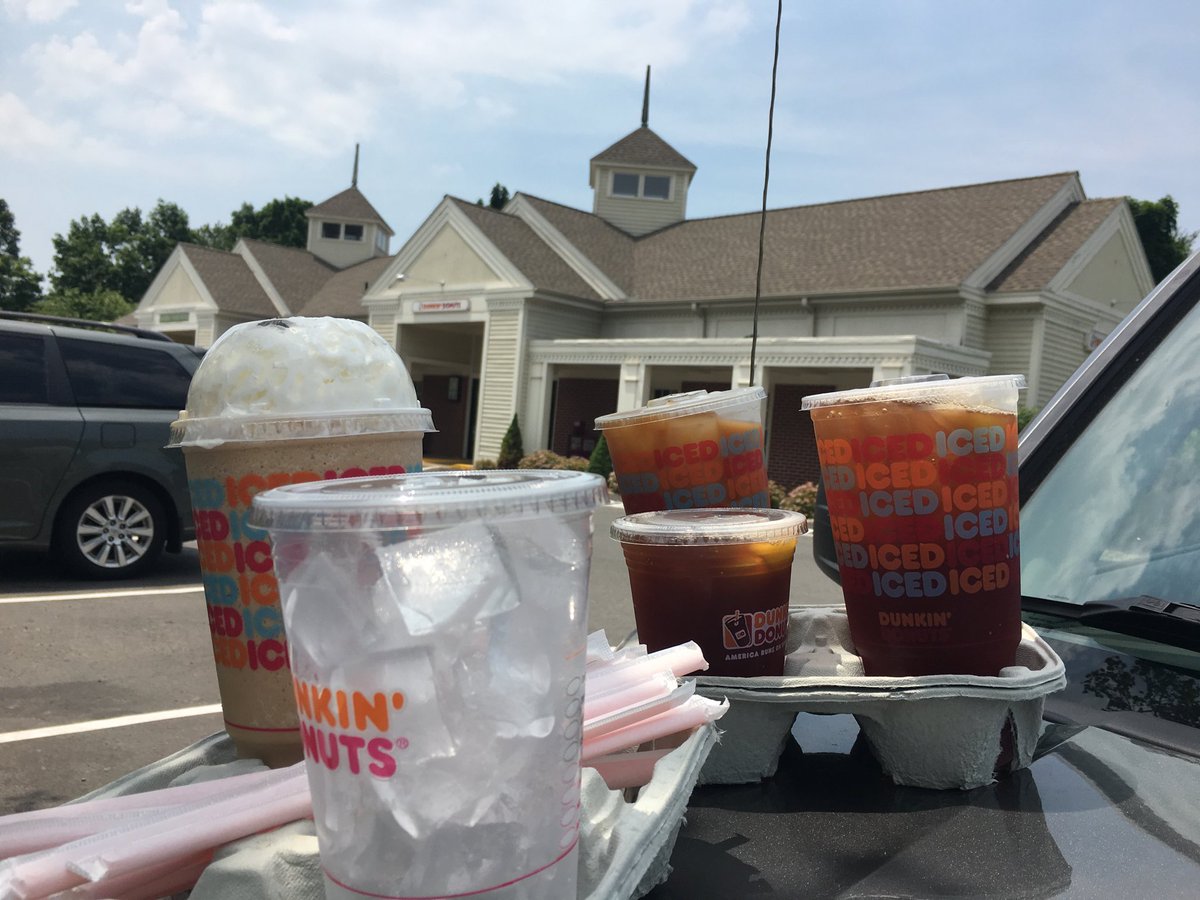 Dunkin runs all day long for Gainfield teachers!  #BeatTheHeat ☀️