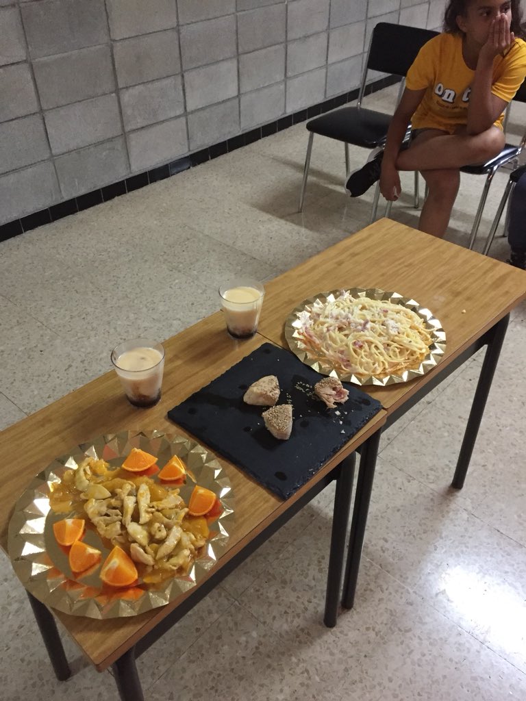 AulaSta's tweet photo. Final del concurso. Un jurado de excepción!! https://t.co/8Y8ban6nAe