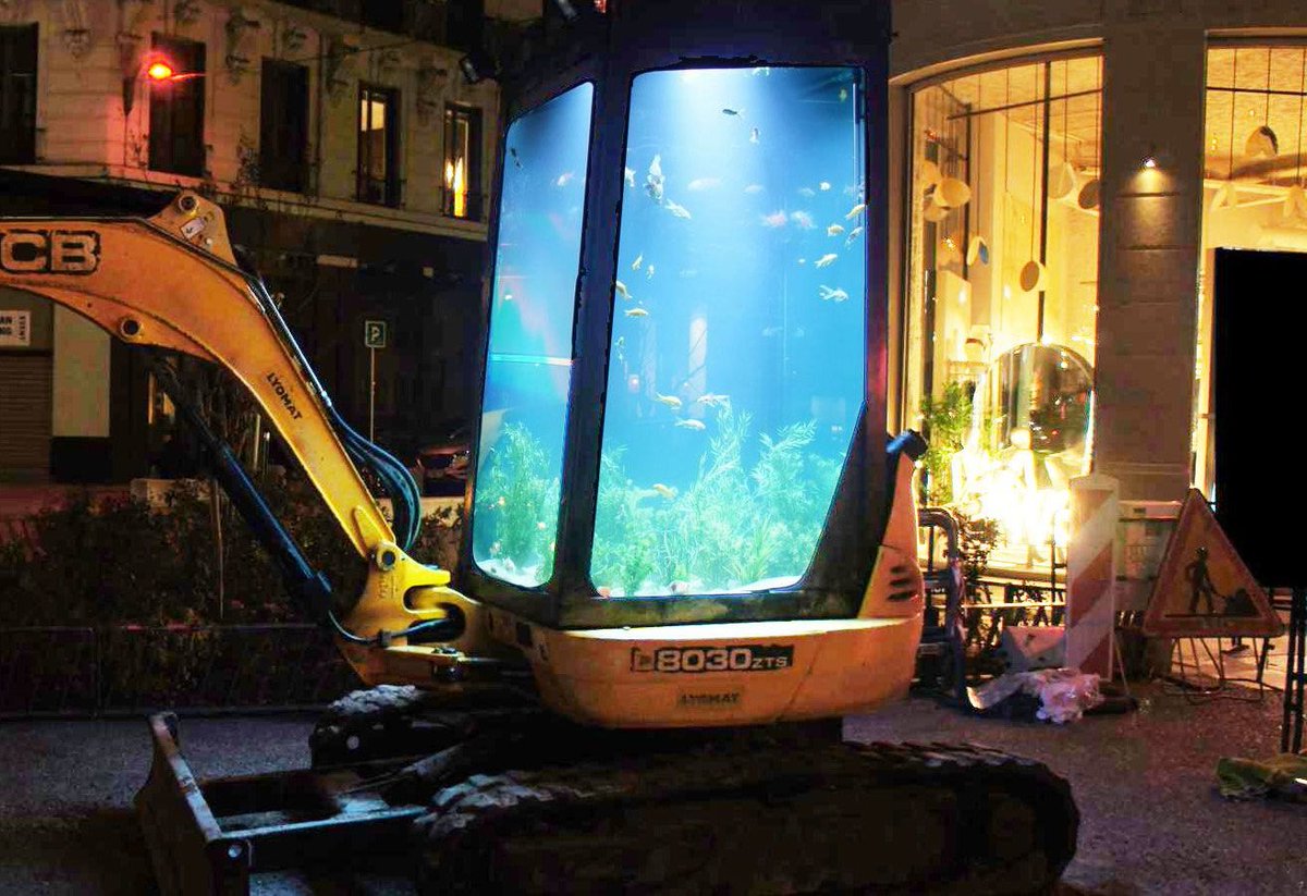 thisiscolossal's tweet photo. Defunct vehicles become Benedetto Bufalino's canvas for swimming pools, pizza ovens, and aquariums https://t.co/ZeNBGxesUm https://t.co/PmkJsHNrnc