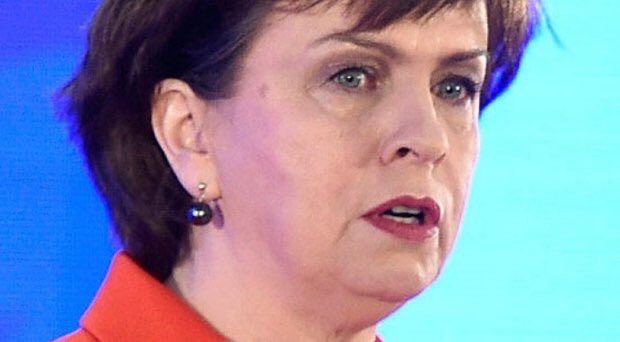 Bogsideandproud's tweet photo. @poots2edwin More tax’s,more austerity,pressure on the working poor,whilst the @duponline help to create more millionaires within the Conservative party in their little England #brexit is a disaster,your ‘ruling by fooling’ your own people,working class unionism waken up !! #rulingbyfooling https://t.co/Ye96i9Wjc2