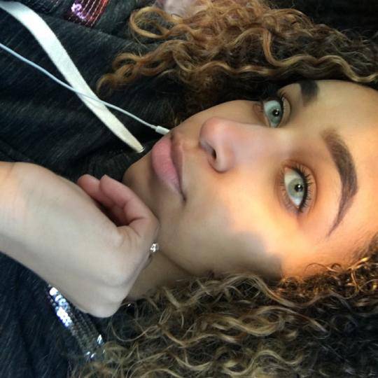 FluffDieselMMM's tweet photo. 🙌 YASSS It's time for a great show Aurea 😍:Heyy ❤️ #Chat 
https://t.co/j0aN38wBlv https://t.co/9KTdrsEskr