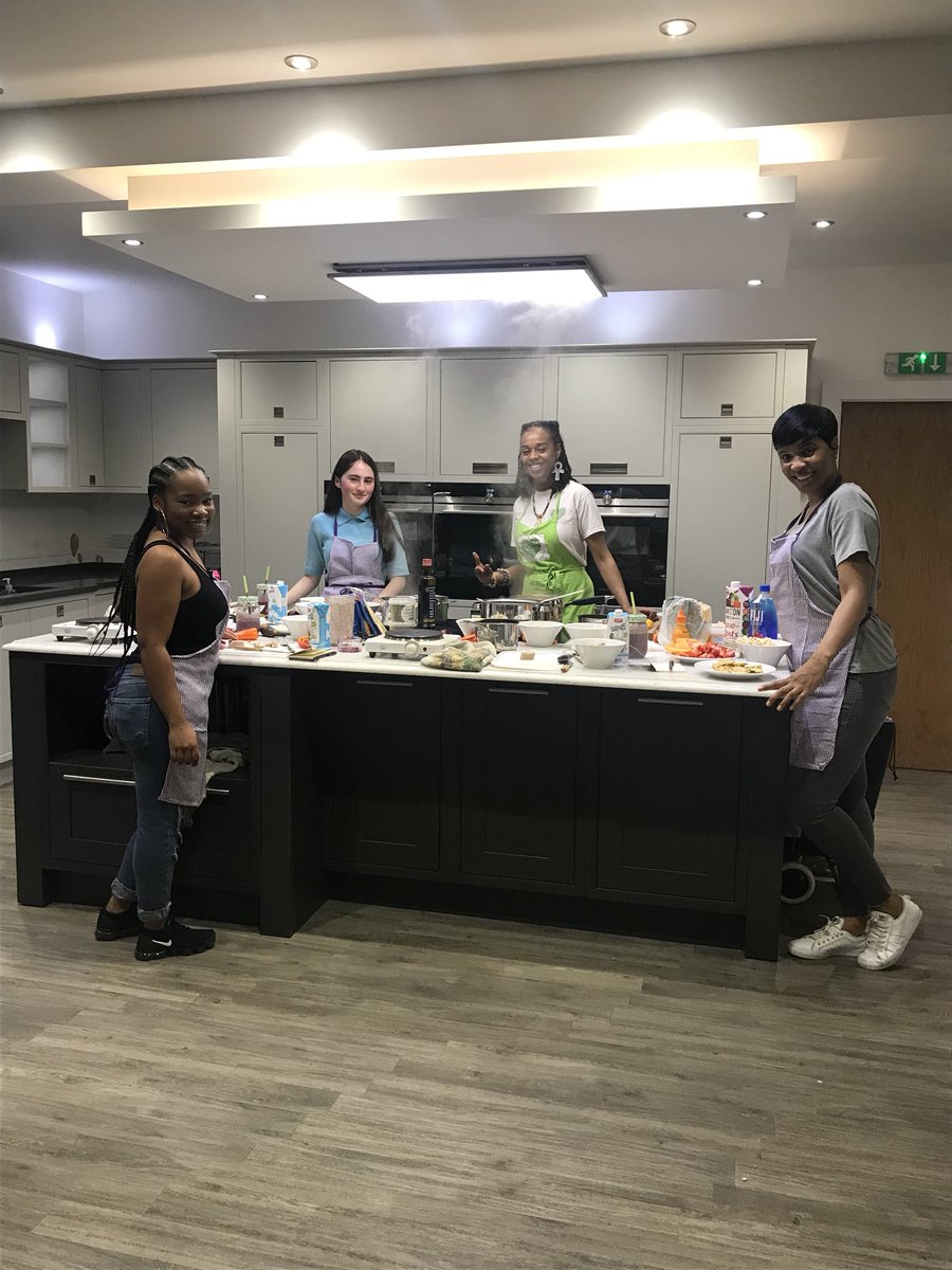 qudausliving's tweet photo. I wish I could share the smells coming out the kitchen today for Vegan Alex’s cookery class. They were amazing &amp; the food was very tasty 😋 
If your interested in the cookery classes then please get in touch with @superveganalex https://t.co/Cd31hw8vtJ