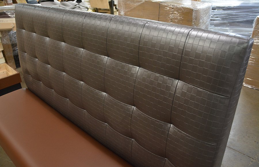 MaxsunGroup's tweet image. Bun Tufted Booths for Dharani South Indian Cuisine! #booth #banquette