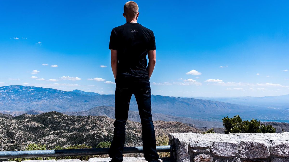 AlecMcQuarrie's tweet photo. Sure life is a mountain, but that doesn’t mean it’s unclimbable.
.
.
#music #motivation #motivational #motivating #chh #inspiration #inspiring #inspirational #unstoppable #repthename #teamgodflow #musicvideo #newmusic #hiphop https://t.co/pBxMu7pd9F