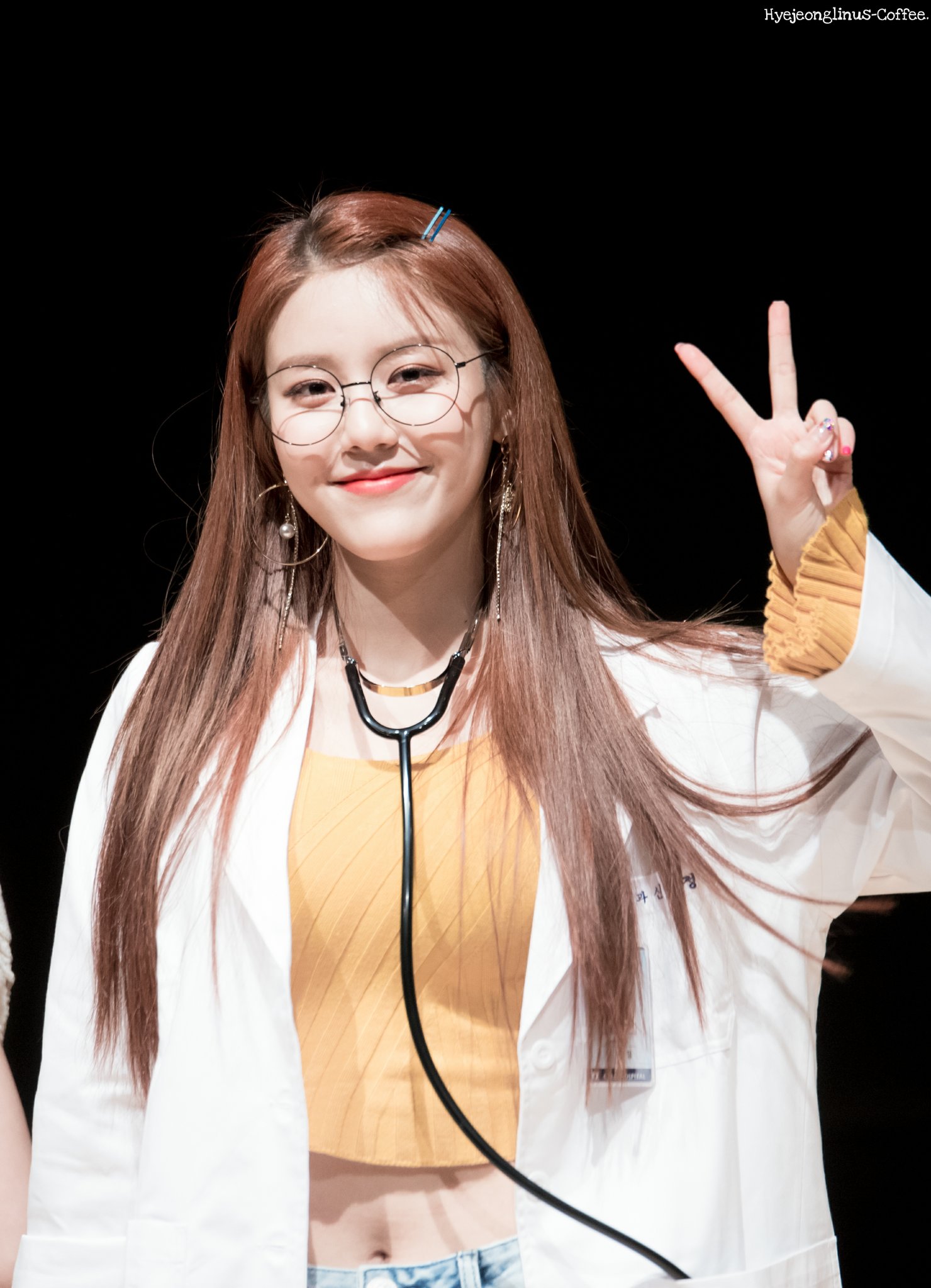 Df_eRaDVQAATt6O.jpg:orig