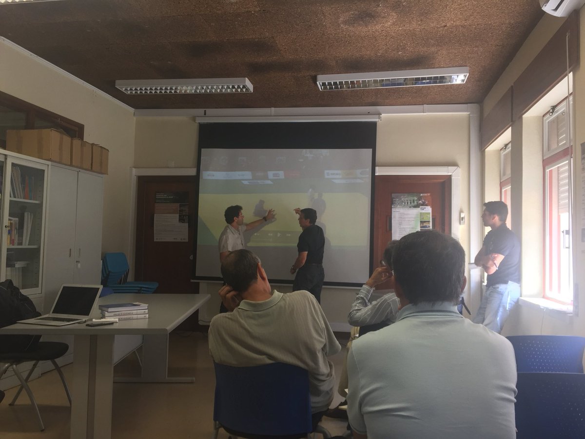 raquelhg1983's tweet photo. Genial la bienvenida y el seminario sobre líneas de investigación en la Facultade de Motricidade Humana en #Lisboa con @Duarterbparaujo 
.
.
.
#science #judo #notationalanalysis #movement #motorlearning 
@umucafd @UMU @EUErasmusPlus https://t.co/fH3FWL4a4r