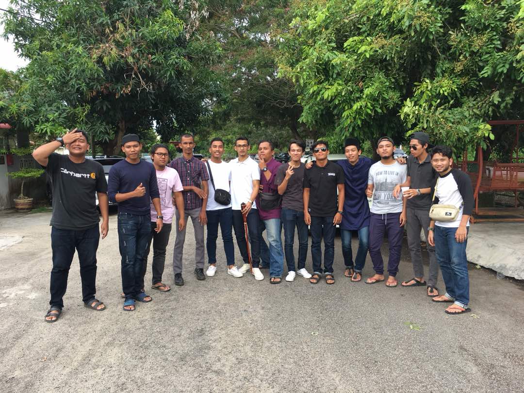 ahmadrathomie72's tweet photo. Lokasi keramat #skml #4eid 😈 https://t.co/Z9lh85pLUS