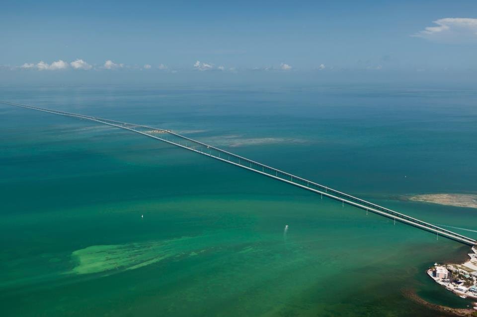 BestWesternKW's tweet photo. The drive to #KeyWest is a #mustdo at least once in your lifetime. #KeyWestMode #7milebridge #BucketList #drivetogether #MondayMotivation https://t.co/9GOeVQIbJg