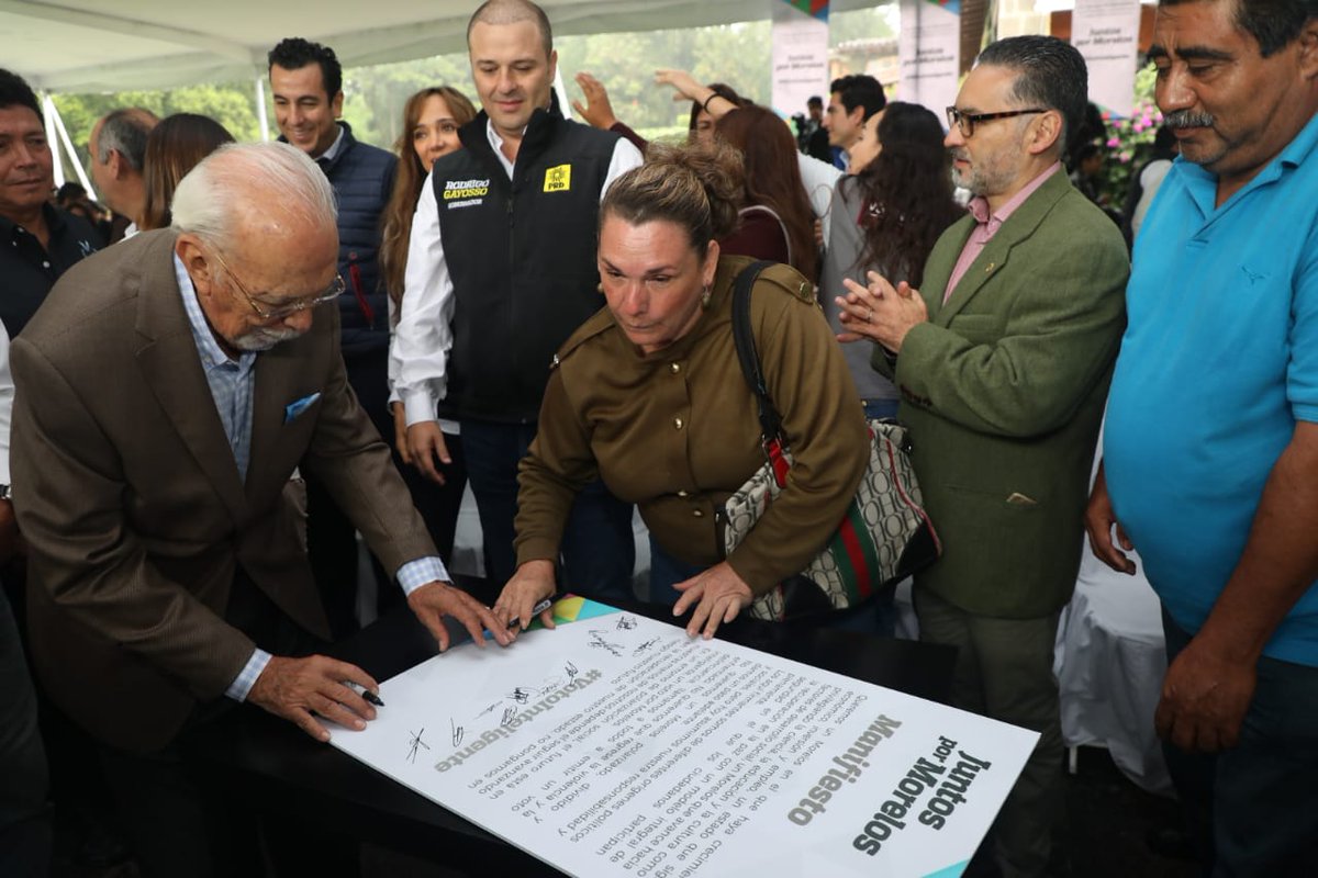 Los aquí firmantes somos de diferentes orígenes políticos y sociales, pero hoy asumimos nuestraresponsabilidad y damos un paso adelante y un #VotoInteligente por #Morelos.