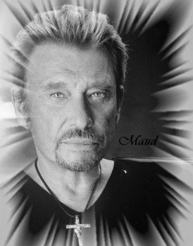 AURORE832's tweet photo. Pour toi mon Johnny, même sur TWITTER, c'est la guerre des clans BISOUS A MES FANS MAUD https://t.co/yLPeugK8H9