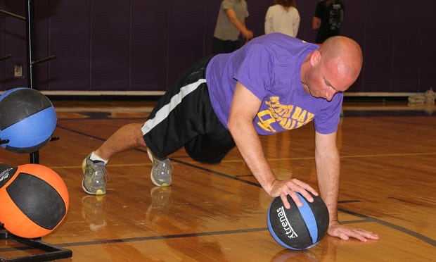 McCTeaching's tweet image. Any teachers interested in giving this a shot? @MrWPopejoy
My best PE lesson: I turned students into their teachers' personal trainers theguardian.com/teacher-networ…