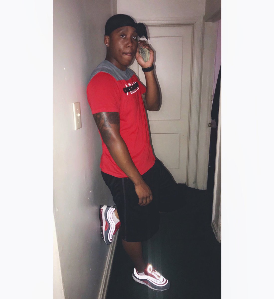 _TedoWeGotYou's tweet photo. i know u want me in your corner🦍 #heavy #yntl https://t.co/HDl7NywJK1