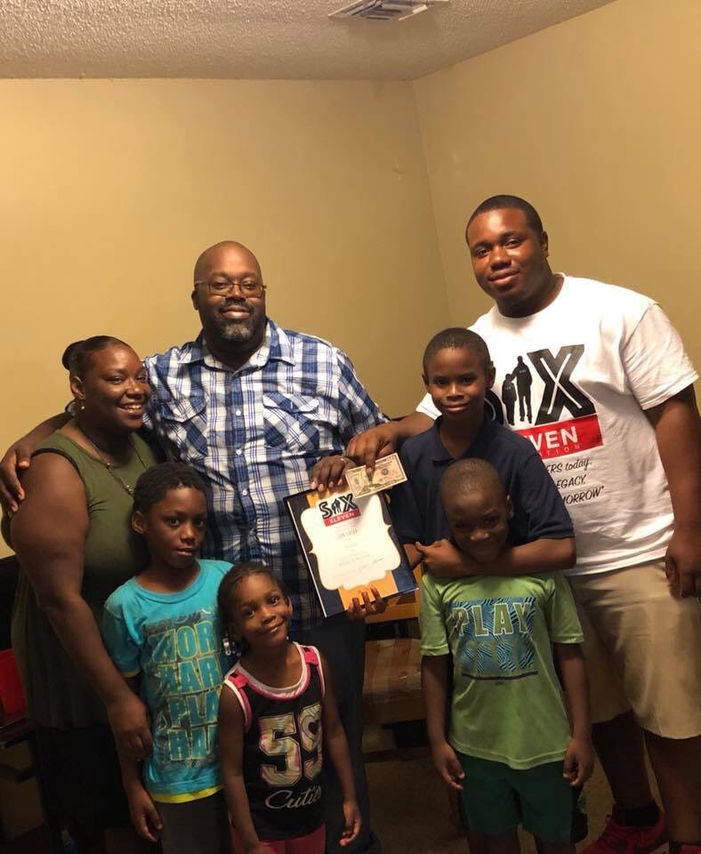 611_Foundation's tweet photo. Saturday was another Amazing day for  the foundation, We honored our 2nd round of recipients for the 2018 Father of the Year Award!

Christopher Kennedy- Cincinnati, Ohio
Xavier Pennymon- Macon, Georgia
Elder Donnell Kent- Macon, Georgia #SixEleven #FathersDay #HonoringFathers https://t.co/ysP1hTI0t6