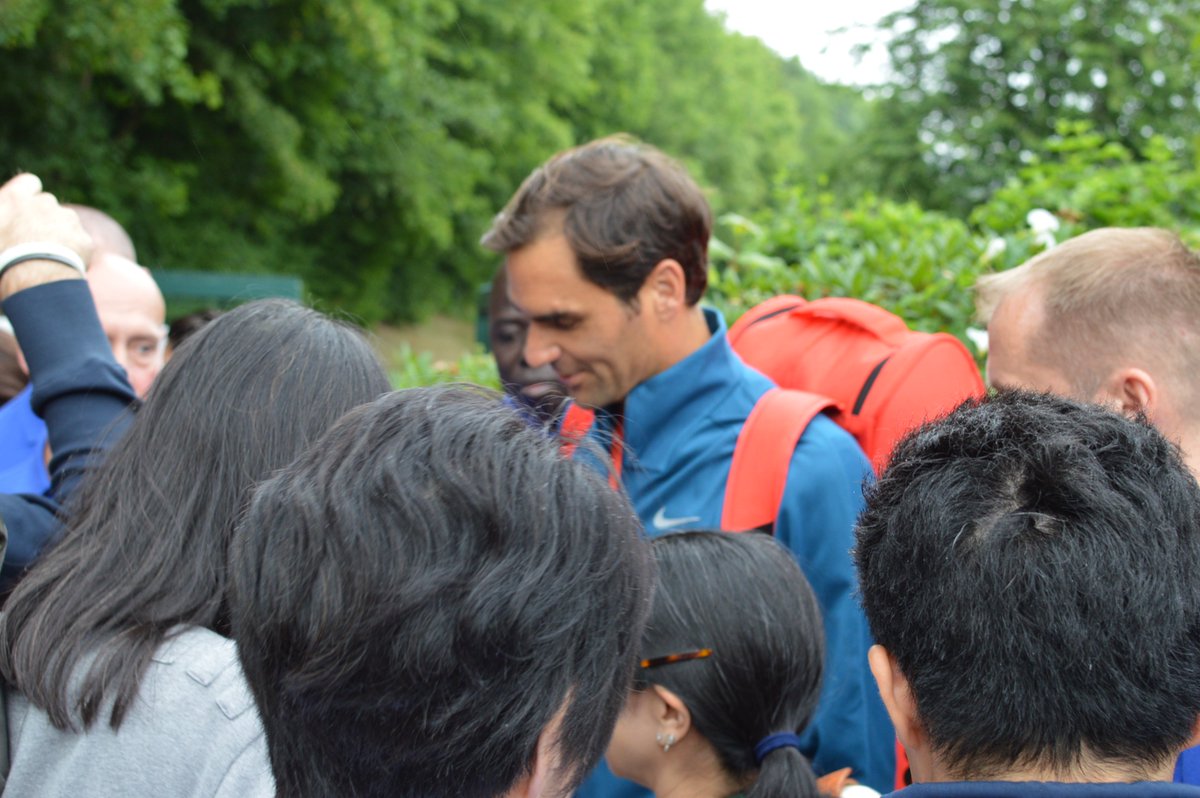 FedererGal's tweet photo. My husband with a camera #shutterhappy 😂 https://t.co/VypTM1QguC