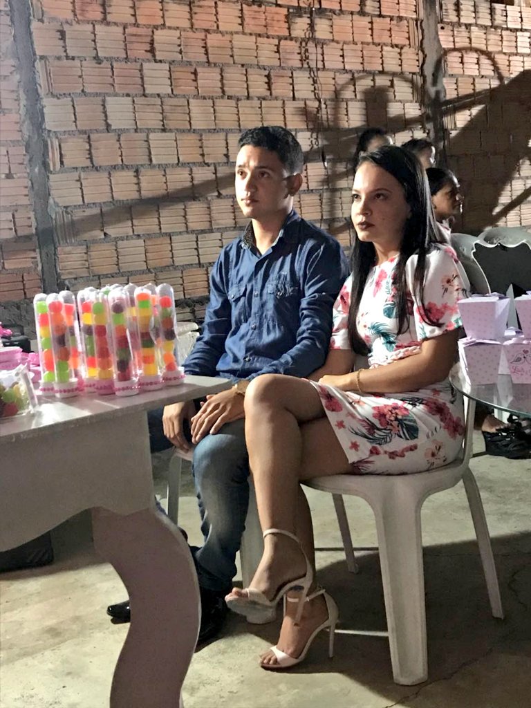 Moraesinhaa's tweet photo. Vida, você entrou na mh vida, é mesmo com tantas feridas 'você me aceitou e seu amor cicatrizou  🎶 #noivo #meubem 💍❤ https://t.co/iWwYHR0glP