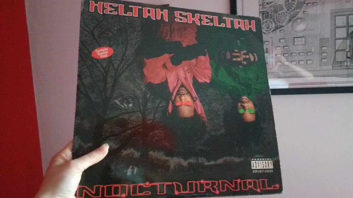 ItsLadyR's tweet photo. 22 añitos de este discazo del dark side of New York. https://t.co/DXWUbZDUmF