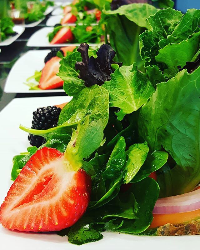 Amelia's Summer Berry Salad

#cupcravery #foodporn #fatty #forkwithit #chefmode #fwfoodies #foodie #nomnomnom #eatingfortheinsta #hungry #sweet #instapic #buzzfeedfood #brandambassador #f52gram #thekitchn #huffposttaste #goodeats #fortworth #foodlover #a… ift.tt/2yog2hG