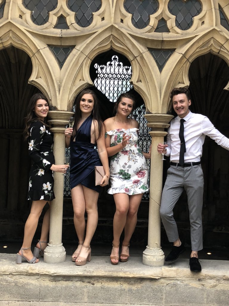 Hollie_ClarkOT's tweet photo. Packing up my room to leave Norwich tomorrow 😭 I’m so sad to leave, but what an amazing 3 years I’ve had! I’ve met so many amazing people, especially my 3 best friends who I’ve been able to share so many memories with @alicerg441 @John_GlenOT @sophierixson_OT 💚💚💚 https://t.co/byMVemZKKS