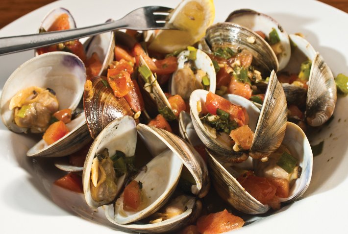 Ihrestaurant's tweet photo. Don't feel like sharing? That's okay, we encourage you to be shellfish with our delicious food!
.
.
.
#IslandHouseRestaurant #Marina #WachapreagueVA #Virginia #Seafood https://t.co/hdh5512U3e
