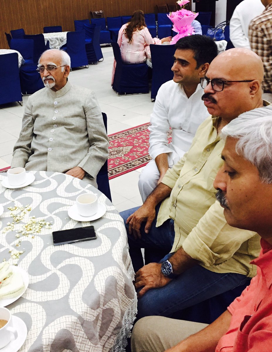 ameeque_Jamei's tweet photo. #EidMubarak with #ExVP Hamid Ansari sb, @SirAbhayDubey_ sir and #Apurvanand Ji https://t.co/Qnyt7kzbW7