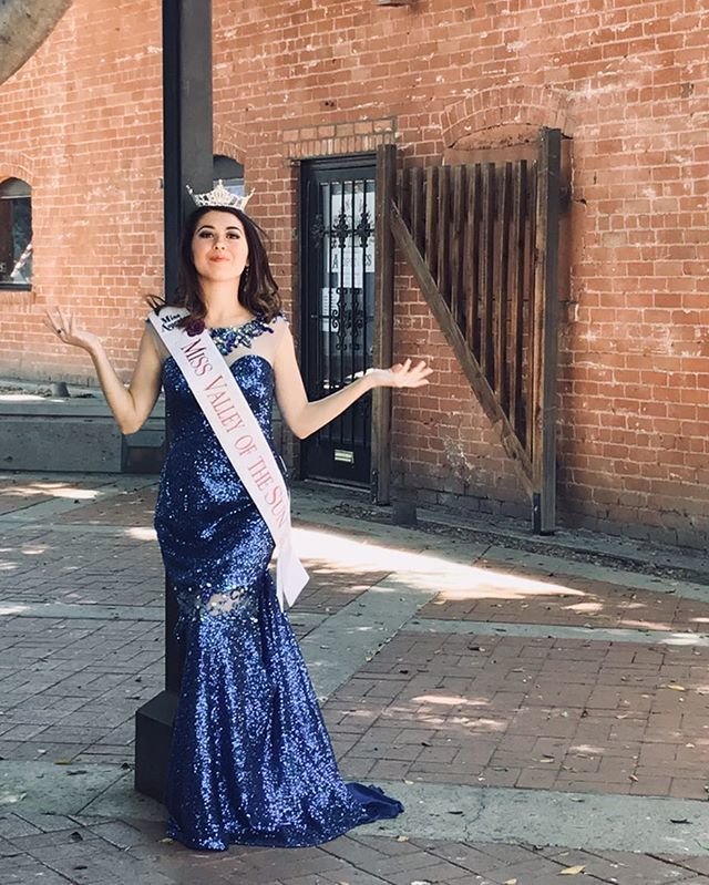MissValleySunAZ's tweet photo. When your ready for state week to come at you! Tomorrow night is the welcome reception and I’m so ecstatic to enjoy this week and meet @missamerica #RoadToMissAZ #WeLoveStateWeek https://t.co/9fKfvmhQfE https://t.co/xn3aAFTKLi