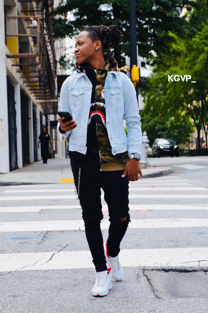 itscoolkay's tweet photo. I am a 19 y/o photographer in Atlanta 📸 a simple #retweet could bring me in more clients💯 just trying to make it in this industry💰
Model- @Therealbanjii https://t.co/14Z4MGhOQ9