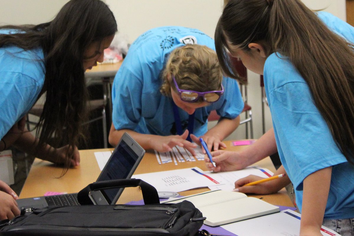 CSUSBcyber's tweet image. Watch out! Bank of America is teaching these scouts the importance of properly securing your information! Don’t throw away documents with sensitive info, or they might just recover your password! 😧
#gencyber
#gssgc 
#boa
#bankofamerica
#cybersecurity