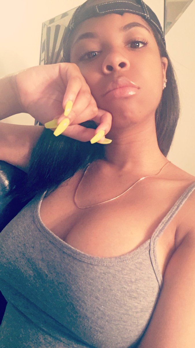 xModelTypex's tweet image. Always on sum chill shit🧢🖤