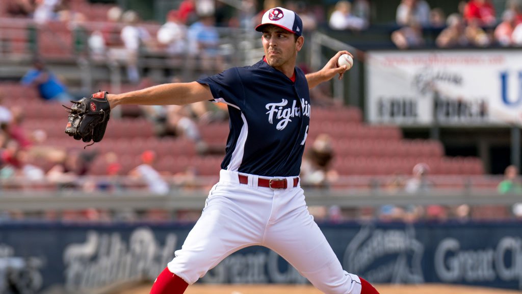 Phillies's tweet photo. #Phillies have selected the contract of LHP Austin Davis from Lehigh Valley (AAA). 

To make room for him on the 25-man roster, RHP Héctor Neris has been optioned to Lehigh Valley. https://t.co/c1RoYUaO1W