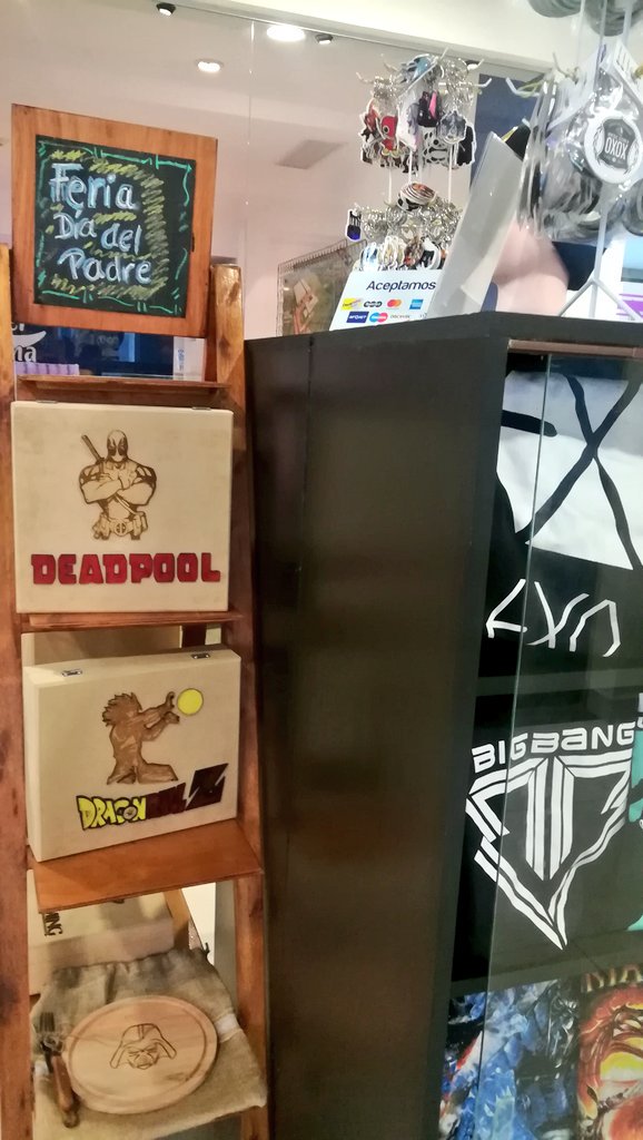 villamorrapy's tweet photo. ¿Sos amante de los dibujos animados? 👀 ¡Entonces te invitamos a disfrutar de los mismos con todo tipo de productos de la mano de #VisualWish! 🎆🎉 ¡Pegate una vuelta por los pasillos del #VillamorraShopping! ✨😎 https://t.co/Yrbv46VKlg
