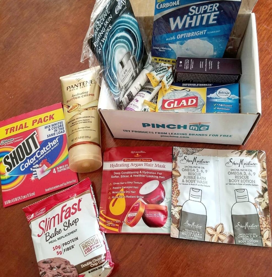 wifemomfreebies's tweet image. Thanks @pinchme #HappyPINCHer box 😍❤ #pinchme #pinchmebox