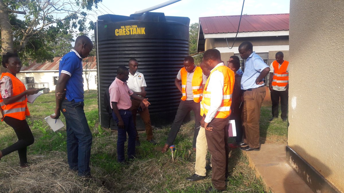 UmbrellasWatsan's tweet photo. The team inspected the trench for extending connections to over 200 households & followed up on the new connection of Masulita vocational training centre serving a total population of 330 students & staff. #MWEWORKS #GOUWORKS #Accesstosafecleanwater @min_waterUg @alfayole https://t.co/yKcVimiMjp
