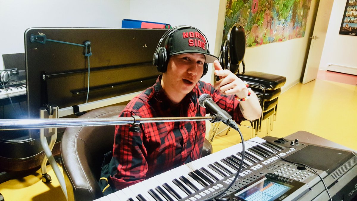 SleepoverCBC's tweet photo. Sook-Yin Lee met Jordan at the Native Youth drop in centre, in the music studio. 

He was laying down some tracks for a song he wrote: The Lonechild anthem!

Don’t you wish you had a personal anthem? 

Listen to his track in Episode 4: https://t.co/N7rWdnraNT https://t.co/wKlsFeWGsY