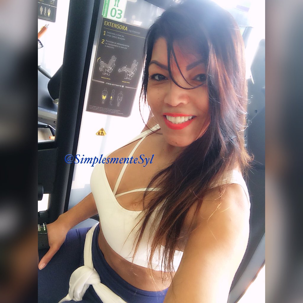 SimplesmenteSyl's tweet image. #SegundonaTreinoIntenso #FocoNoFoco👌🏽💪🏽👊🏽.        BoaTardePessoas 😘