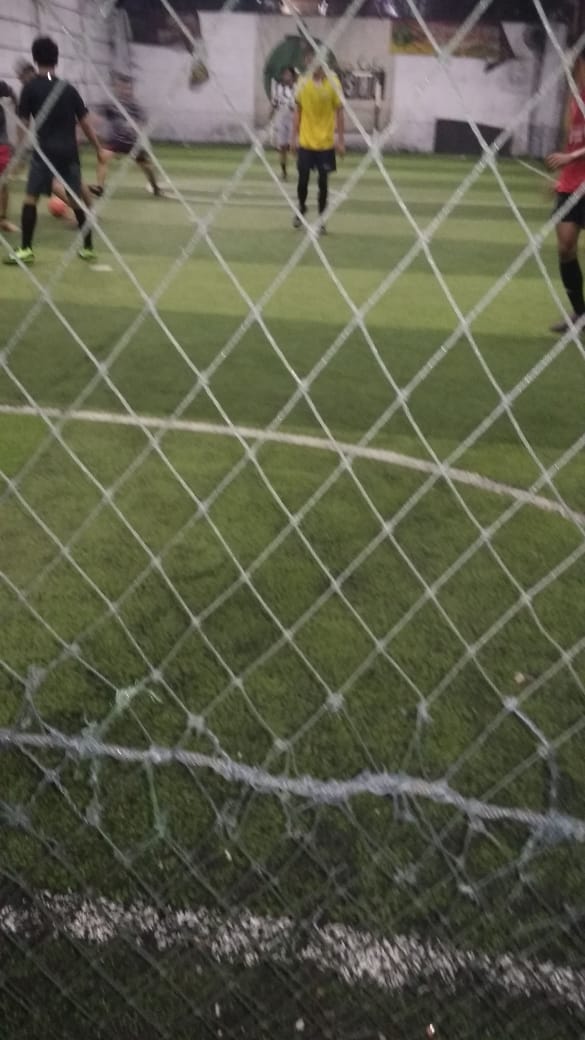 FpChun's tweet photo. Futsal time https://t.co/uSkKPZhf8H