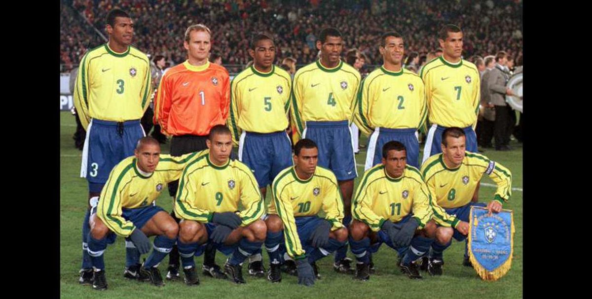 Finestra_clth's tweet photo. Camiseta da seleção brasileira dos anos 90, inspiração para a nossa camiseta Athletic, uma das peças Finestra edição comemorativa copa do mundo 2018.

Disponível em: https://t.co/Hr6xry8w0H

#Copa2018 #WorldCup2018  #streetwear https://t.co/o52h4FLYax