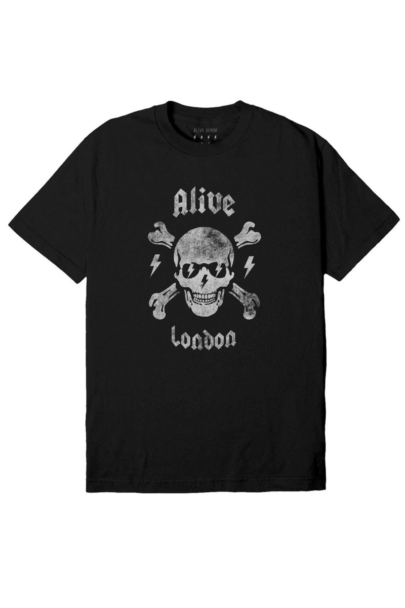AliveDenim's tweet photo. All New Alive Denim Graphic Oversized Tees. 

Available Online Now - https://t.co/8lxeZI4gE6 ⚡️ https://t.co/FOKzwZI07x