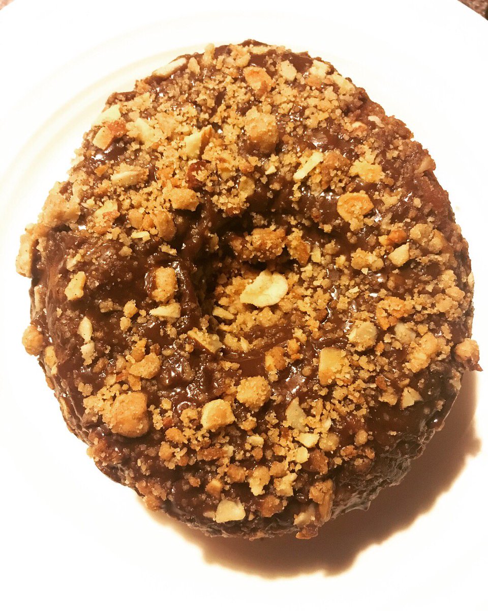 what_datmouf_do's tweet photo. How can you say no to this?!? Thank you #Dough for making this mouf drool 🤤 https://t.co/uv3OlwR0TK