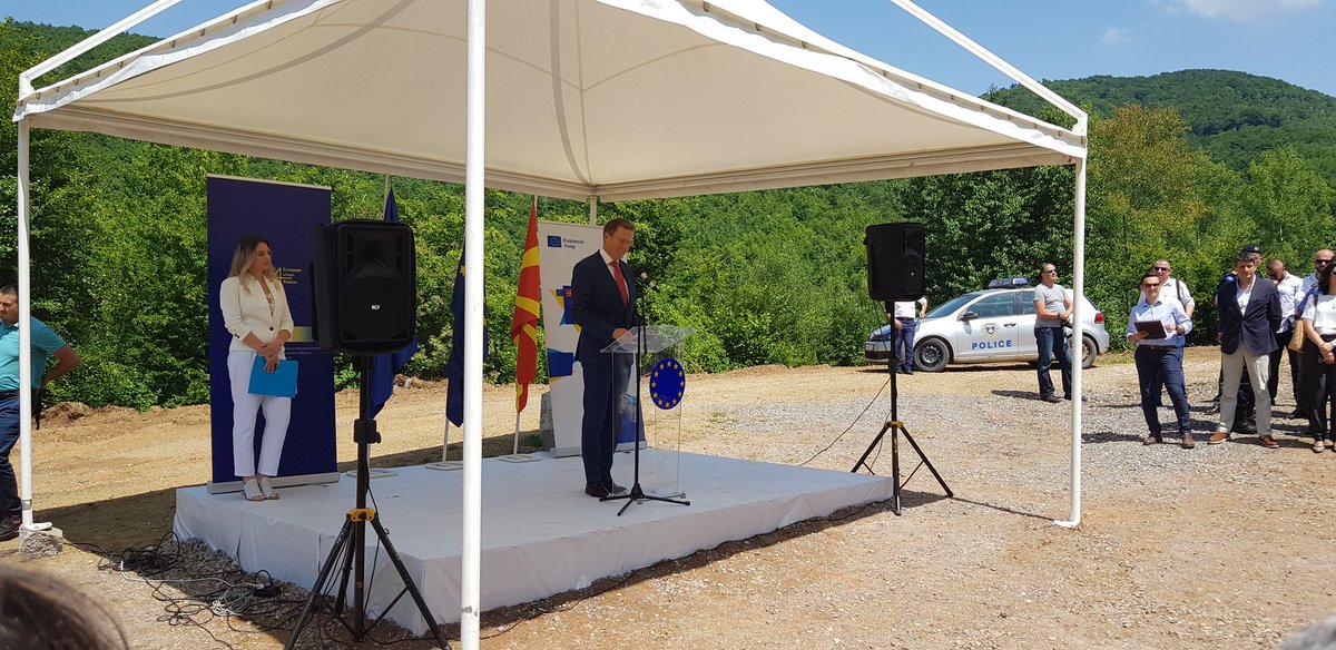 AmbassadorEU's tweet photo. Two neighbours, one border crossing. This is only second joint border crossing point in the Western Balkans. My colleague in Kosovo @ApostolovaEU and I are proud to be here today, at the opening of Belanovce–Stanqiq border crossing that will make life of local residents easier https://t.co/EErLgC9Nfn